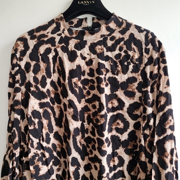NWT BAUM UND PFERDGARTEN Mei Blouson Sleeve Leopard Print Top Size 40 FR/10 US - Picture 11 of 17